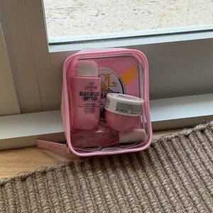 Sol de Janeiro Pink Travel Bath Accessory Set